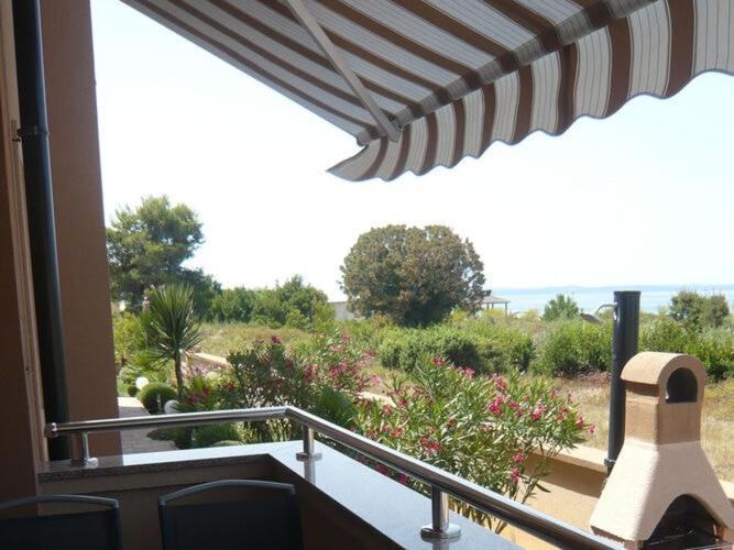 Apartments Jasna In Zaton Near Nin, Near The Beach Exterior photo